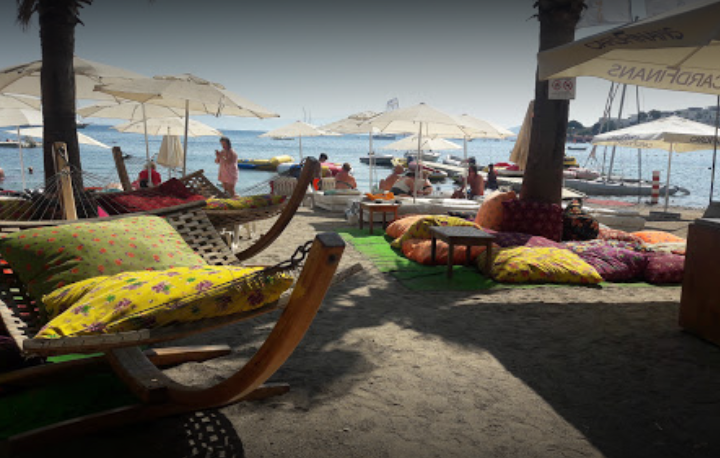 Bitez Beach Bar