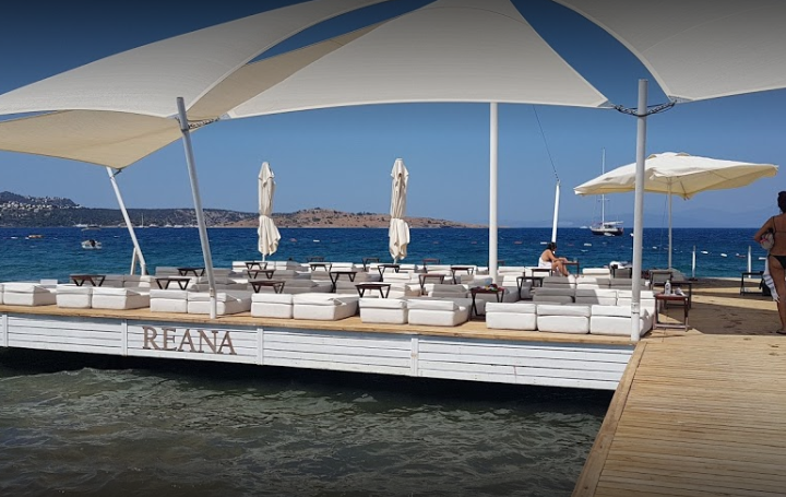 Reana Beach Bar Türkbükü