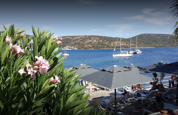 Sarnıç Beach Club Bitez Bodrum